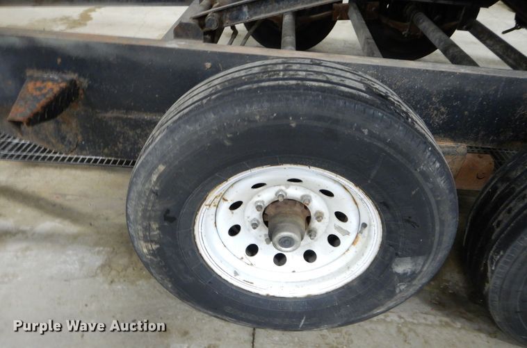 image for item JX9081 2013 H&H  dump trailer