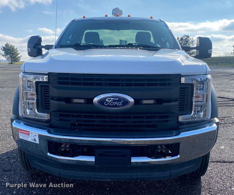 image for item KB9566 2017 Ford F550 XL  truck cab and chassis