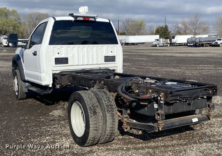 image for item KB9566 2017 Ford F550 XL  truck cab and chassis