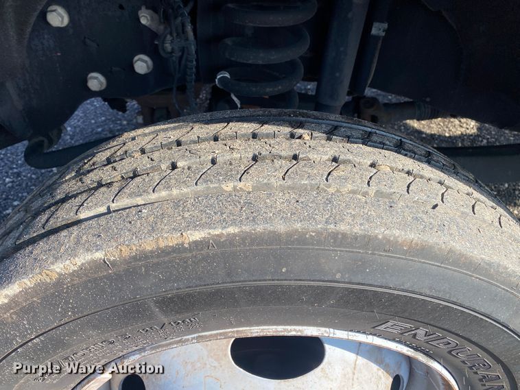 image for item KB9566 2017 Ford F550 XL  truck cab and chassis