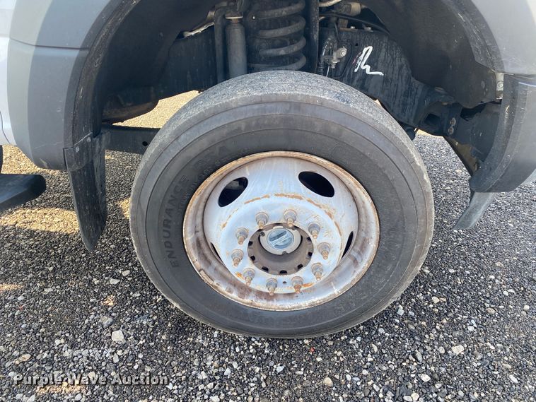 image for item KB9566 2017 Ford F550 XL  truck cab and chassis