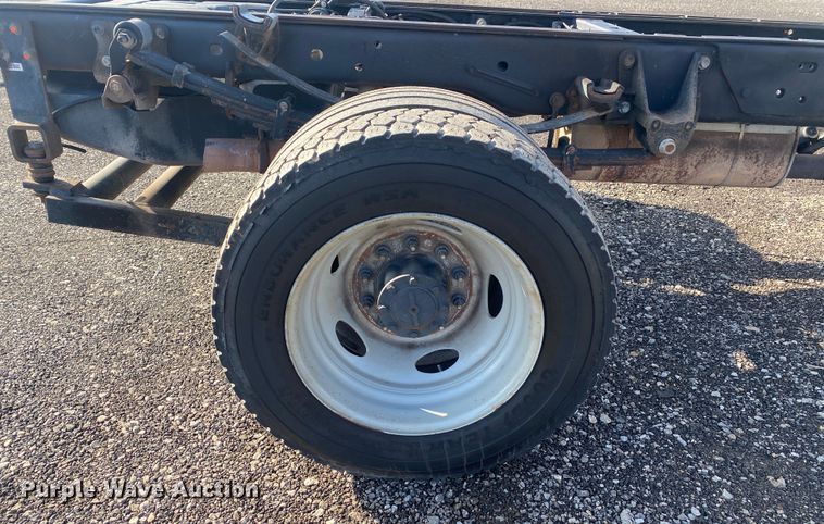 image for item KB9566 2017 Ford F550 XL  truck cab and chassis