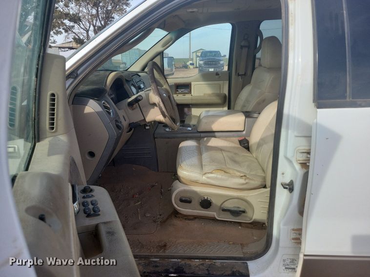 image for item KD9279 2004 Ford F150  SuperCrew pickup truck