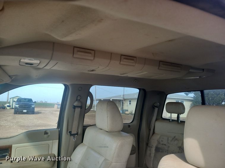 image for item KD9279 2004 Ford F150  SuperCrew pickup truck