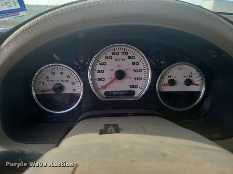 image for item KD9279 2004 Ford F150  SuperCrew pickup truck