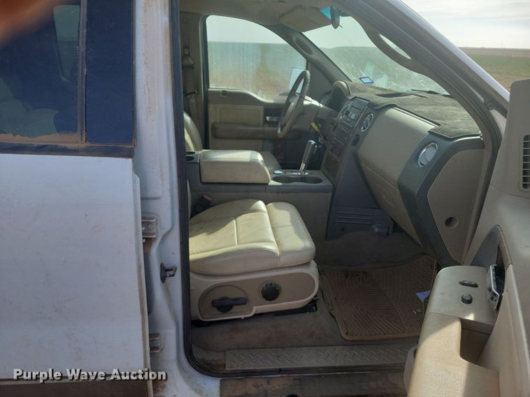 image for item KD9279 2004 Ford F150  SuperCrew pickup truck