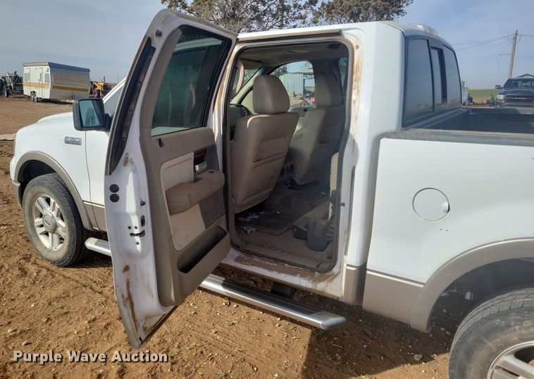 image for item KD9279 2004 Ford F150  SuperCrew pickup truck