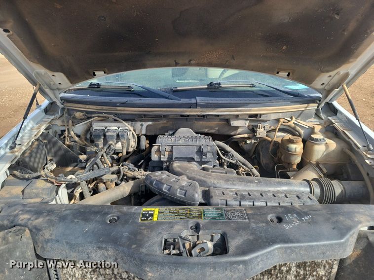 image for item KD9279 2004 Ford F150  SuperCrew pickup truck