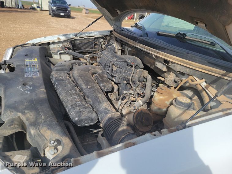 image for item KD9279 2004 Ford F150  SuperCrew pickup truck