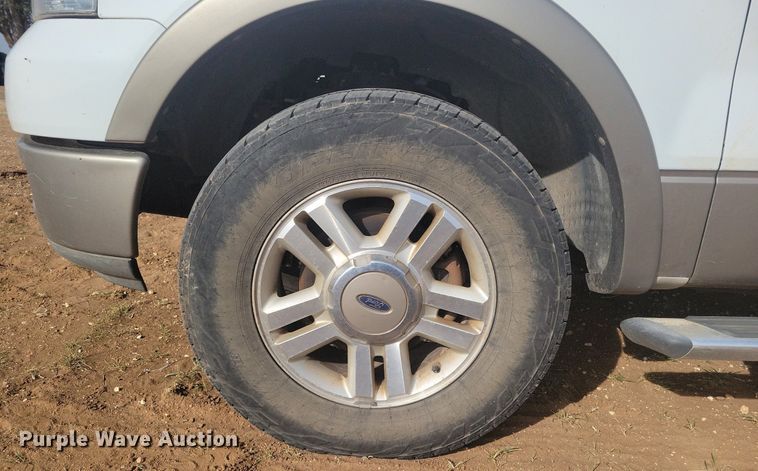 image for item KD9279 2004 Ford F150  SuperCrew pickup truck