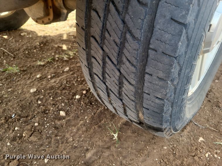 image for item KD9279 2004 Ford F150  SuperCrew pickup truck