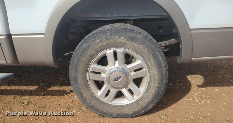 image for item KD9279 2004 Ford F150  SuperCrew pickup truck