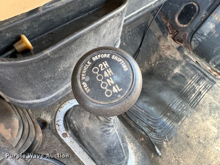 image for item KR9472 1982 Dodge W250  pickup truck