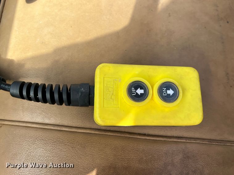 image for item KR9472 1982 Dodge W250  pickup truck