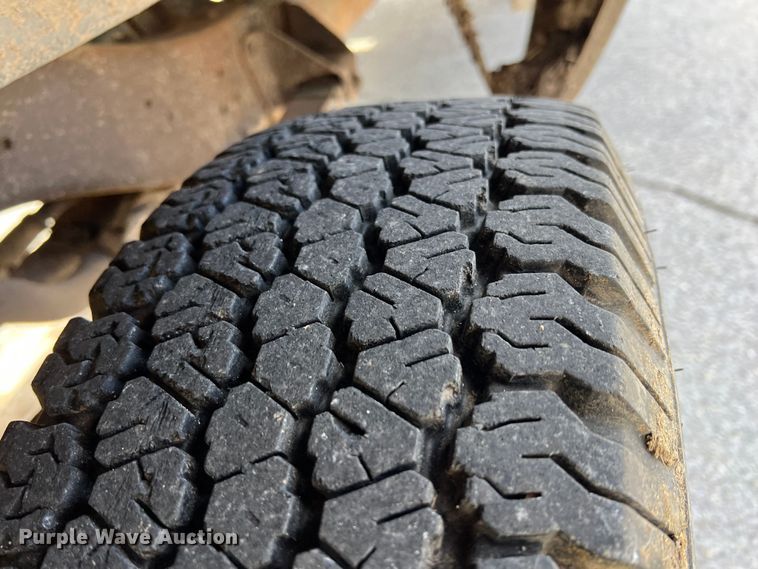 image for item KR9472 1982 Dodge W250  pickup truck