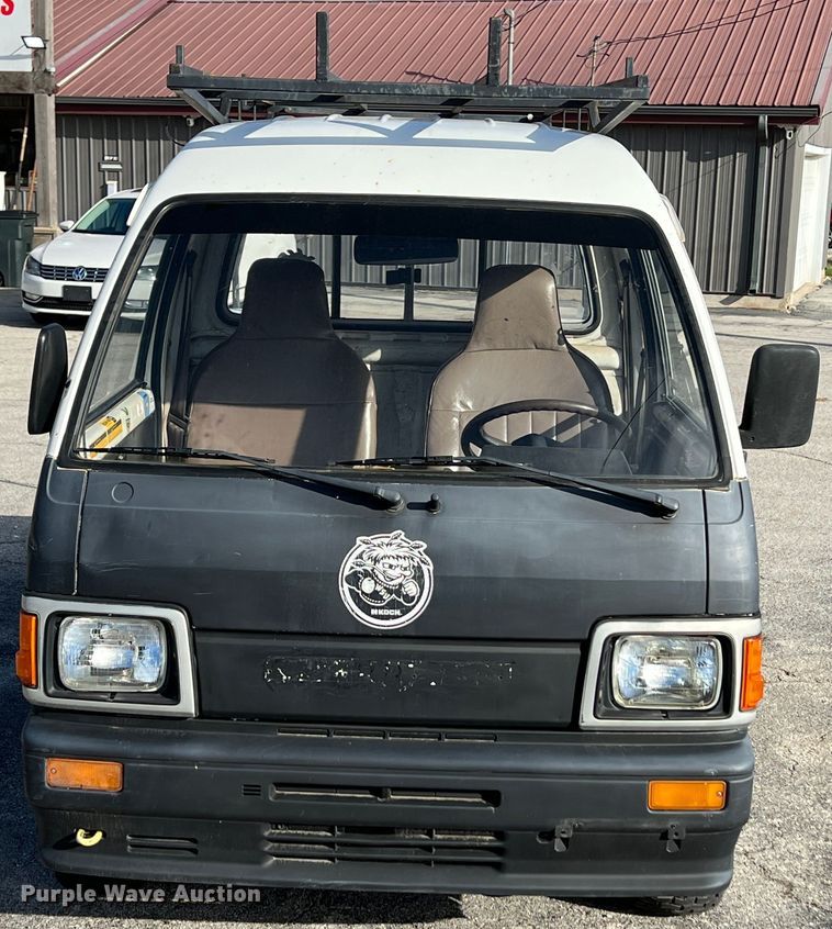 image for item KR9476 1994 Daihatsu HiJet  mini truck