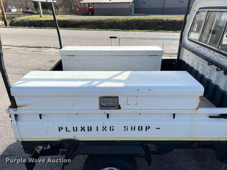 image for item KR9476 1994 Daihatsu HiJet  mini truck