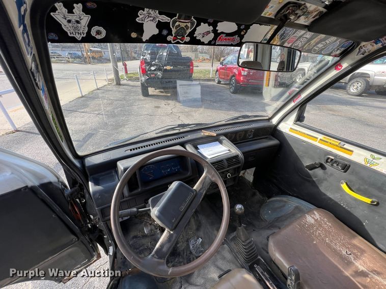 image for item KR9476 1994 Daihatsu HiJet  mini truck