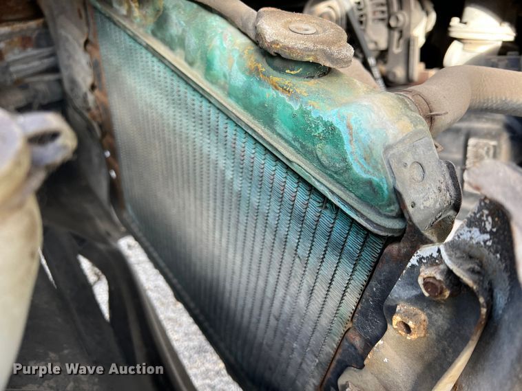 image for item KR9476 1994 Daihatsu HiJet  mini truck