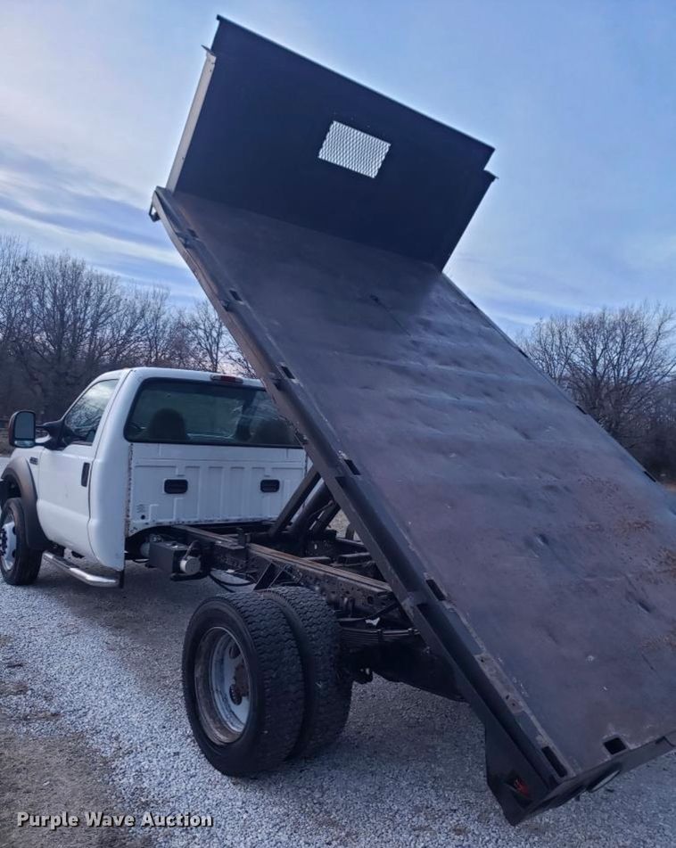 image for item KR9525 2006 Ford F450 Super Duty  dump flatbed truck