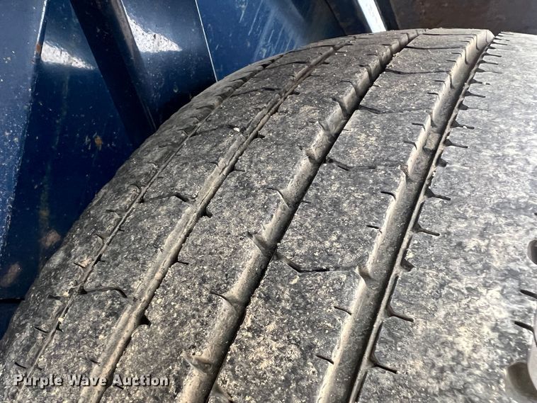 image for item KR9528 2015 Air Tow D12  dump trailer