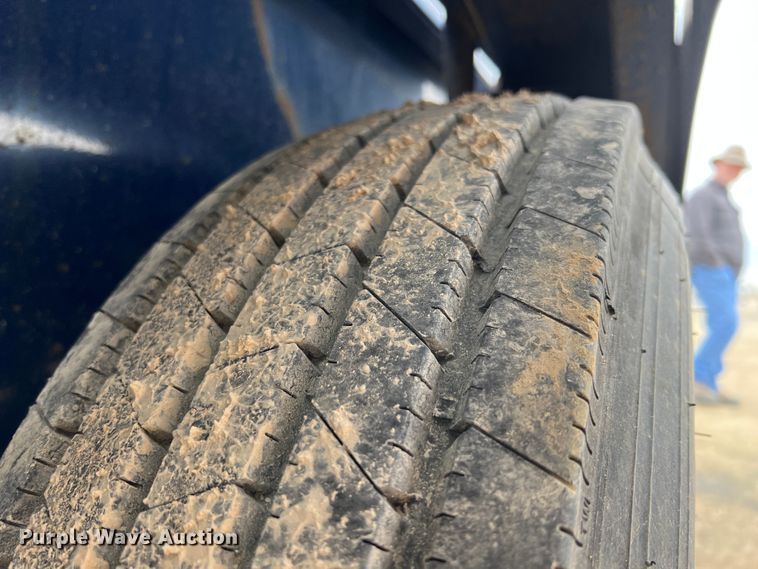 image for item KR9528 2015 Air Tow D12  dump trailer