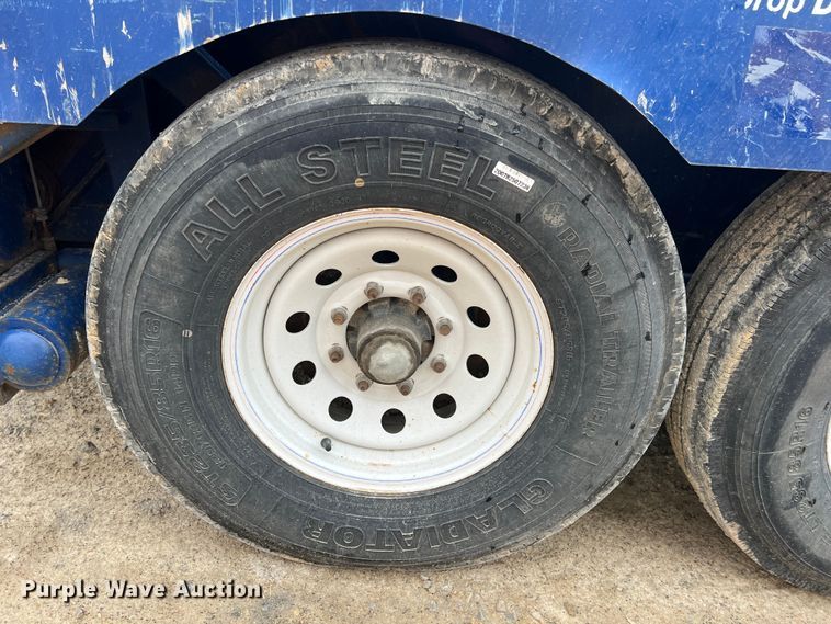 image for item KR9528 2015 Air Tow D12  dump trailer