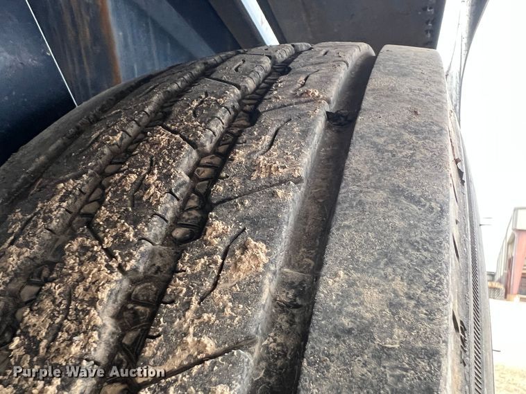 image for item KR9528 2015 Air Tow D12  dump trailer