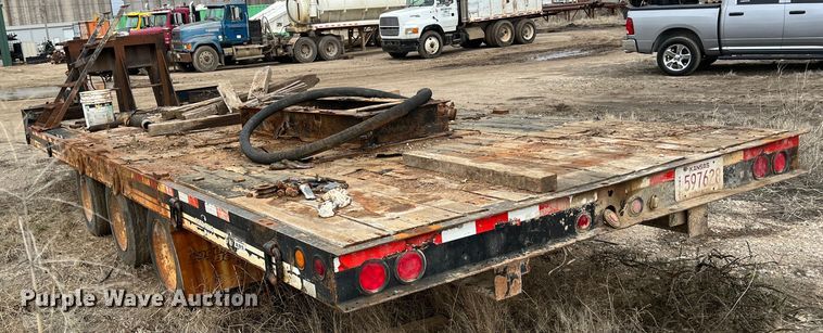 image for item KR9533 2007 Eager Beaver 25XPT  equipment trailer