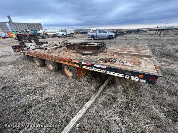 image for item KR9533 2007 Eager Beaver 25XPT  equipment trailer