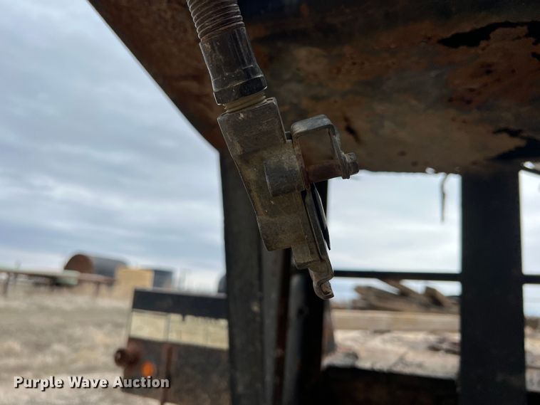 image for item KR9533 2007 Eager Beaver 25XPT  equipment trailer