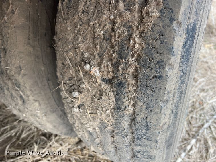 image for item KR9533 2007 Eager Beaver 25XPT  equipment trailer