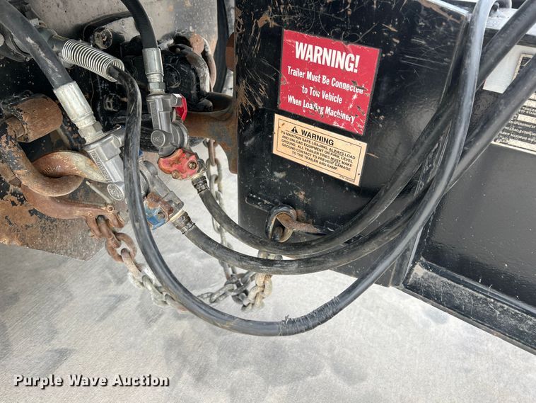 image for item KR9535 2017 Eager Beaver 20XPT  equipment trailer