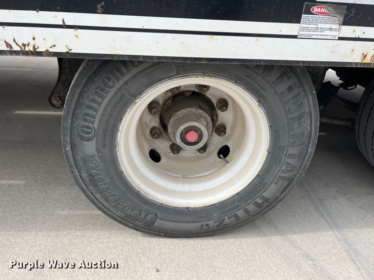 image for item KR9535 2017 Eager Beaver 20XPT  equipment trailer