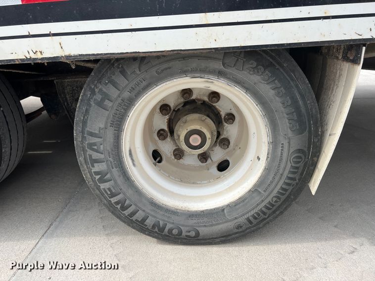 image for item KR9535 2017 Eager Beaver 20XPT  equipment trailer