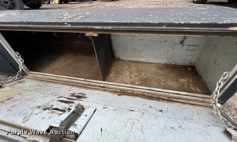 image for item KR9539 (2) toolboxes