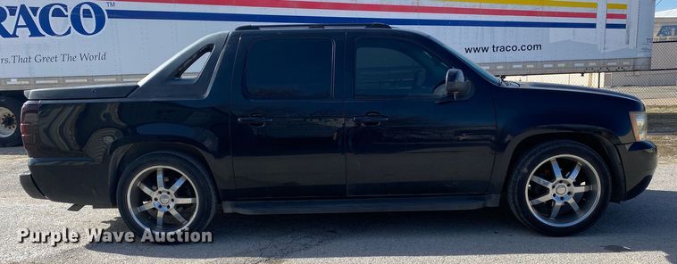 image for item KV9730 2007 Chevrolet Avalanche  Crew Cab pickup truck