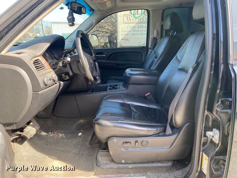 image for item KV9730 2007 Chevrolet Avalanche  Crew Cab pickup truck