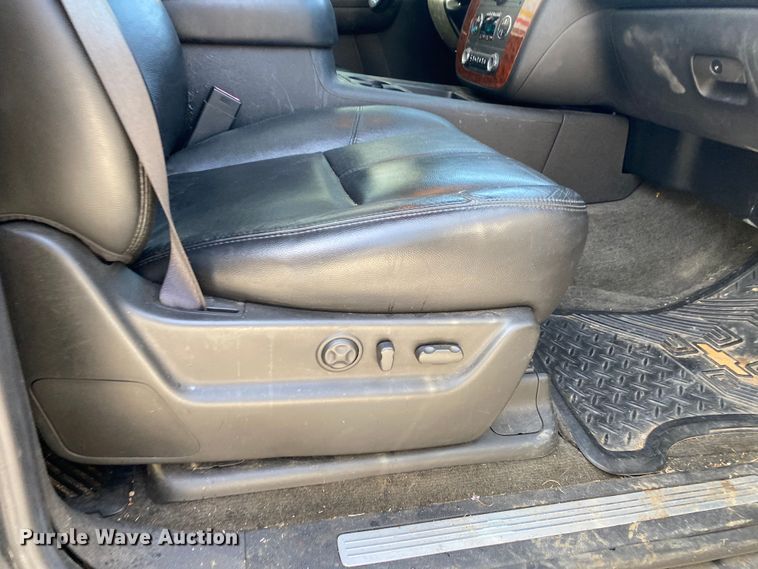 image for item KV9730 2007 Chevrolet Avalanche  Crew Cab pickup truck