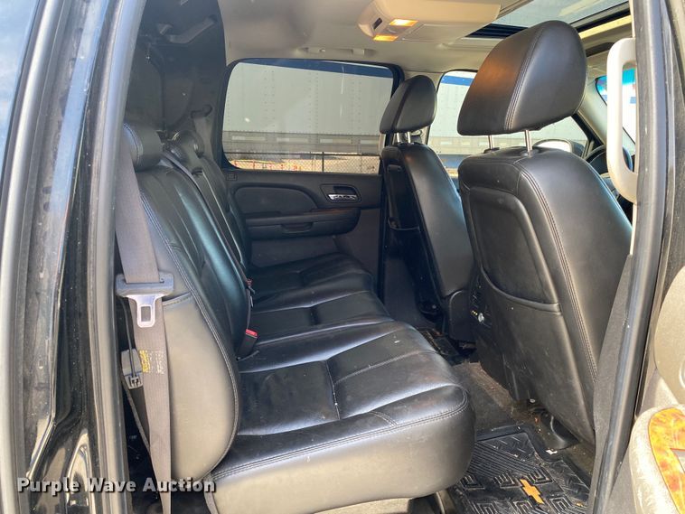 image for item KV9730 2007 Chevrolet Avalanche  Crew Cab pickup truck