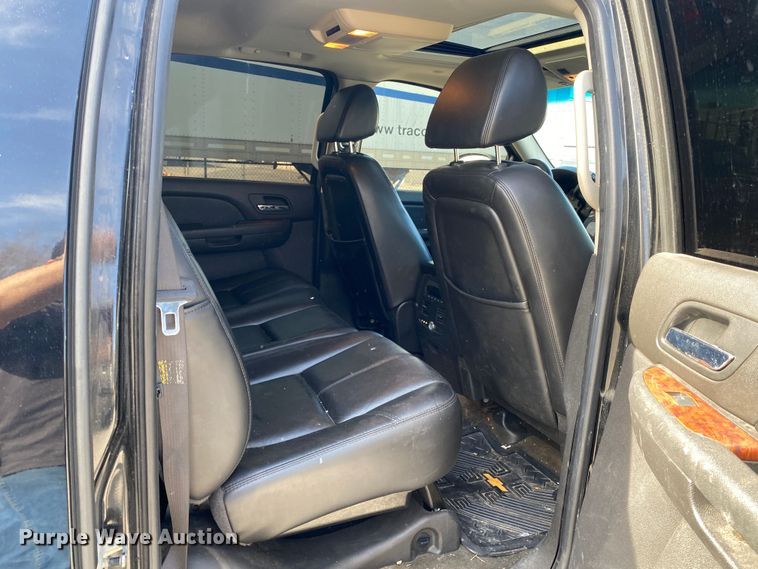 image for item KV9730 2007 Chevrolet Avalanche  Crew Cab pickup truck