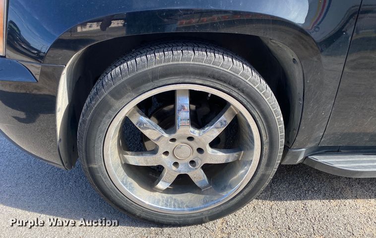 image for item KV9730 2007 Chevrolet Avalanche  Crew Cab pickup truck