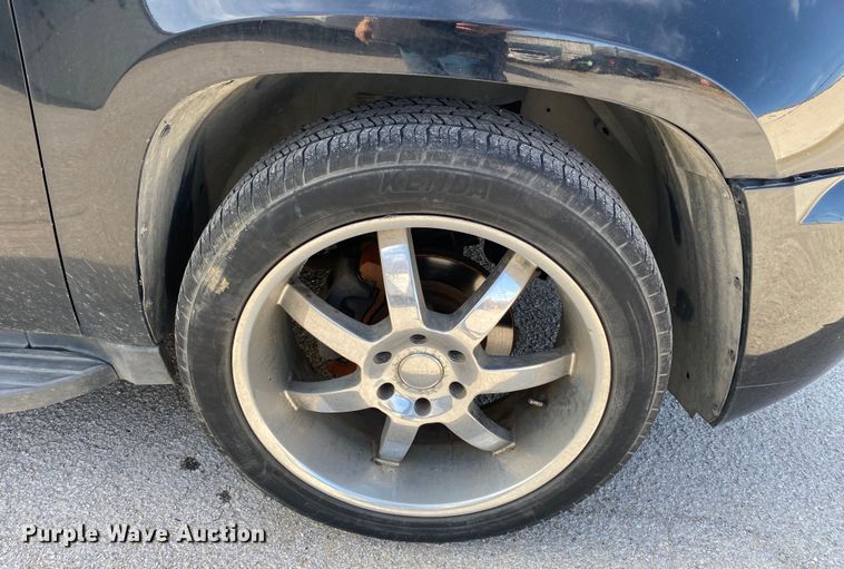 image for item KV9730 2007 Chevrolet Avalanche  Crew Cab pickup truck