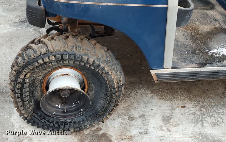 image for item LA9361 Club Car  golf cart