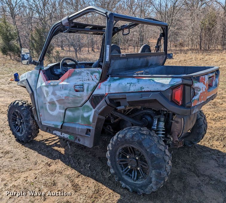 image for item LF9698 2018 Polaris General  utility vehicle