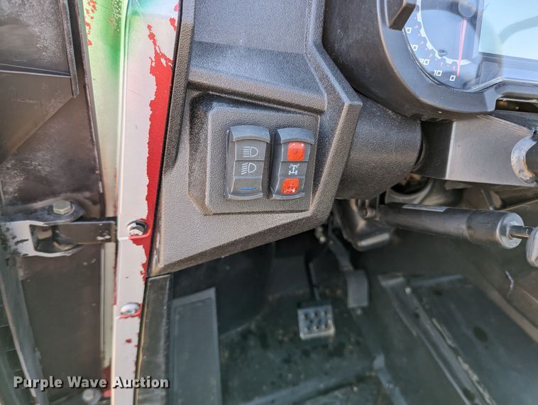 image for item LF9698 2018 Polaris General  utility vehicle