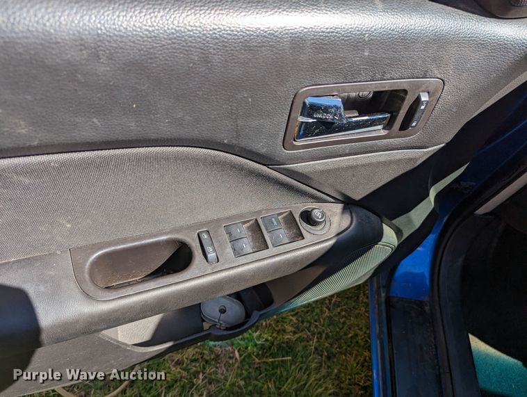 image for item LF9701 2012 Ford Fusion