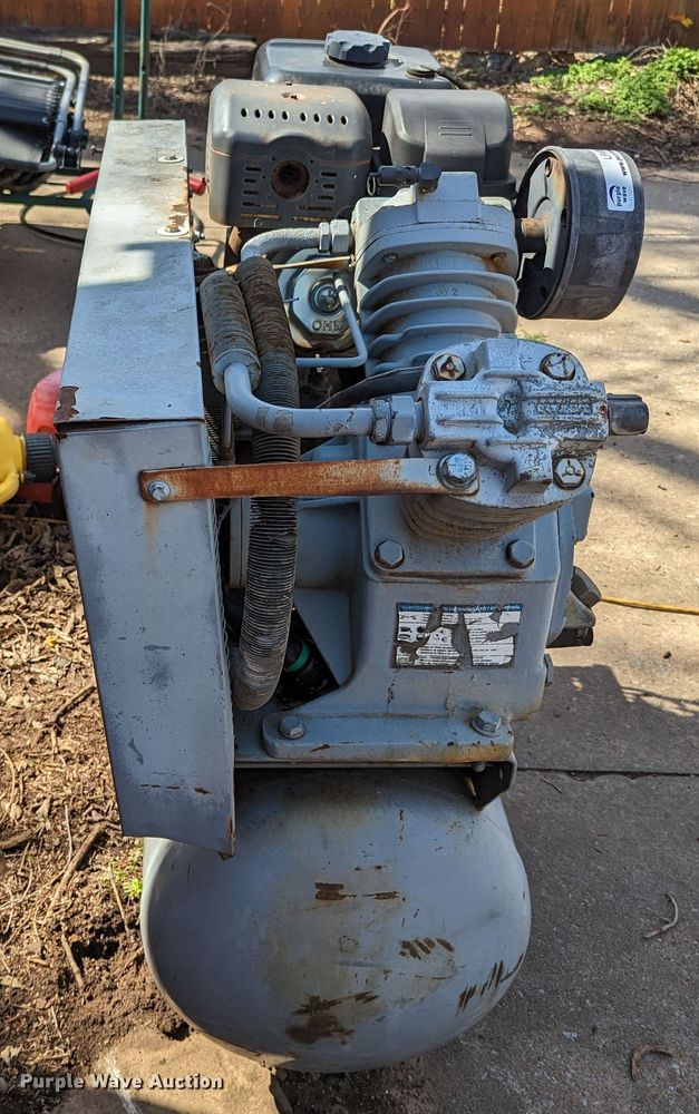 image for item LF9702 Ingersoll Rand  air compressor