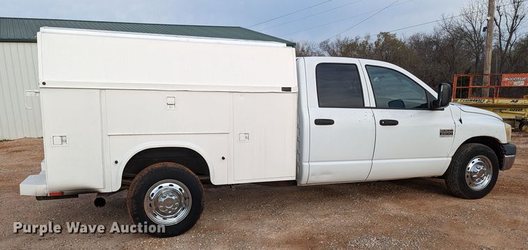 image for item LF9724 2007 Dodge Ram 2500  Quad Cab utility bed pickup truck