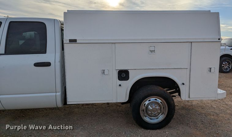 image for item LF9724 2007 Dodge Ram 2500  Quad Cab utility bed pickup truck